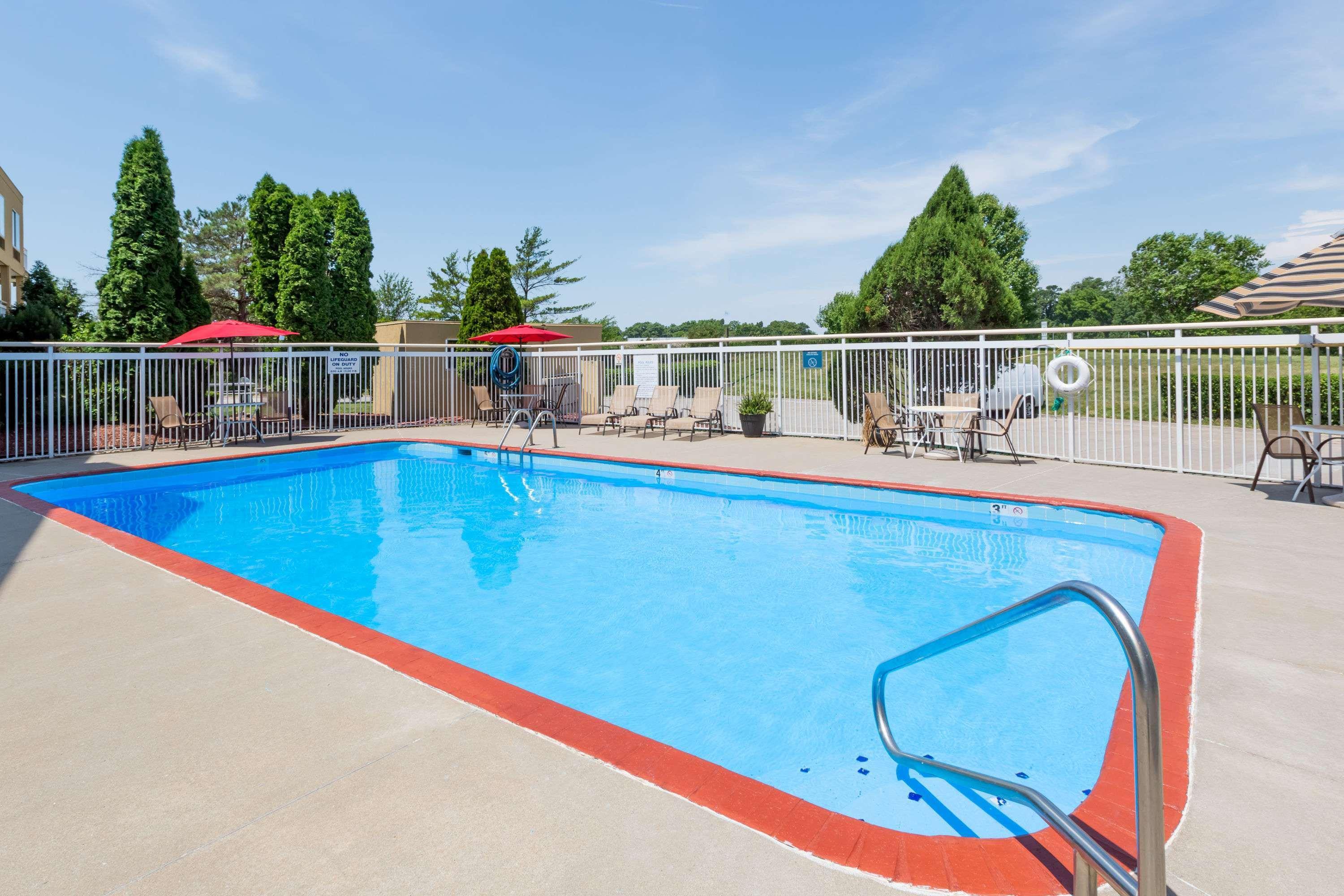 Days Inn By Wyndham West Des Moines - Clive Buitenkant foto