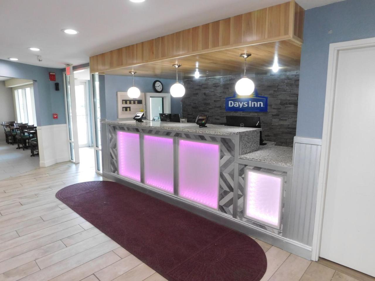 Days Inn By Wyndham West Des Moines - Clive Buitenkant foto